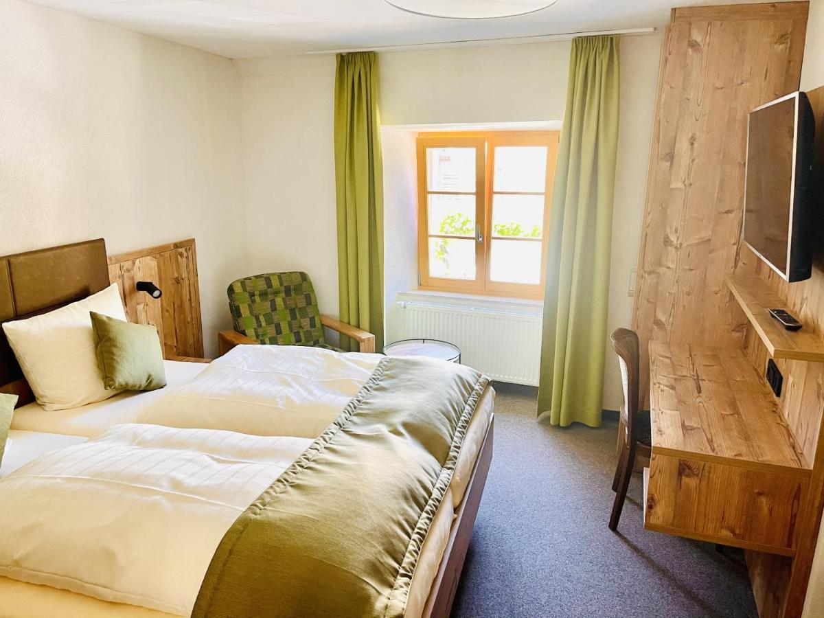 Hotel Weingut Dehren Элленц-Польтерсдорф Экстерьер фото